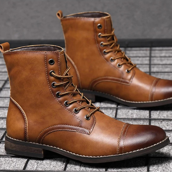 Bottes de ville brunies pour homme