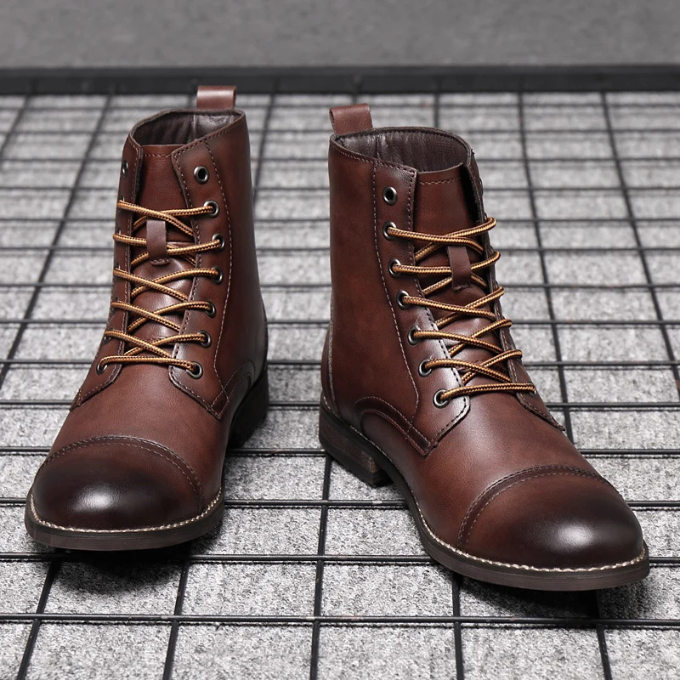 Bottes de ville brunies pour homme