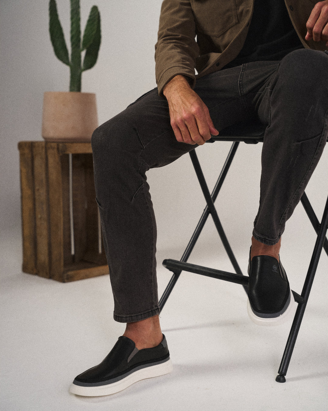 Chaussures à enfiler modernes pour hommes