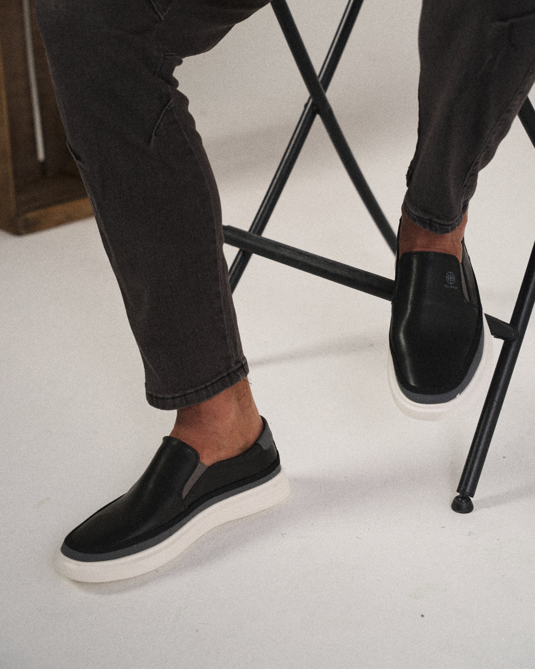 Chaussures à enfiler modernes pour hommes
